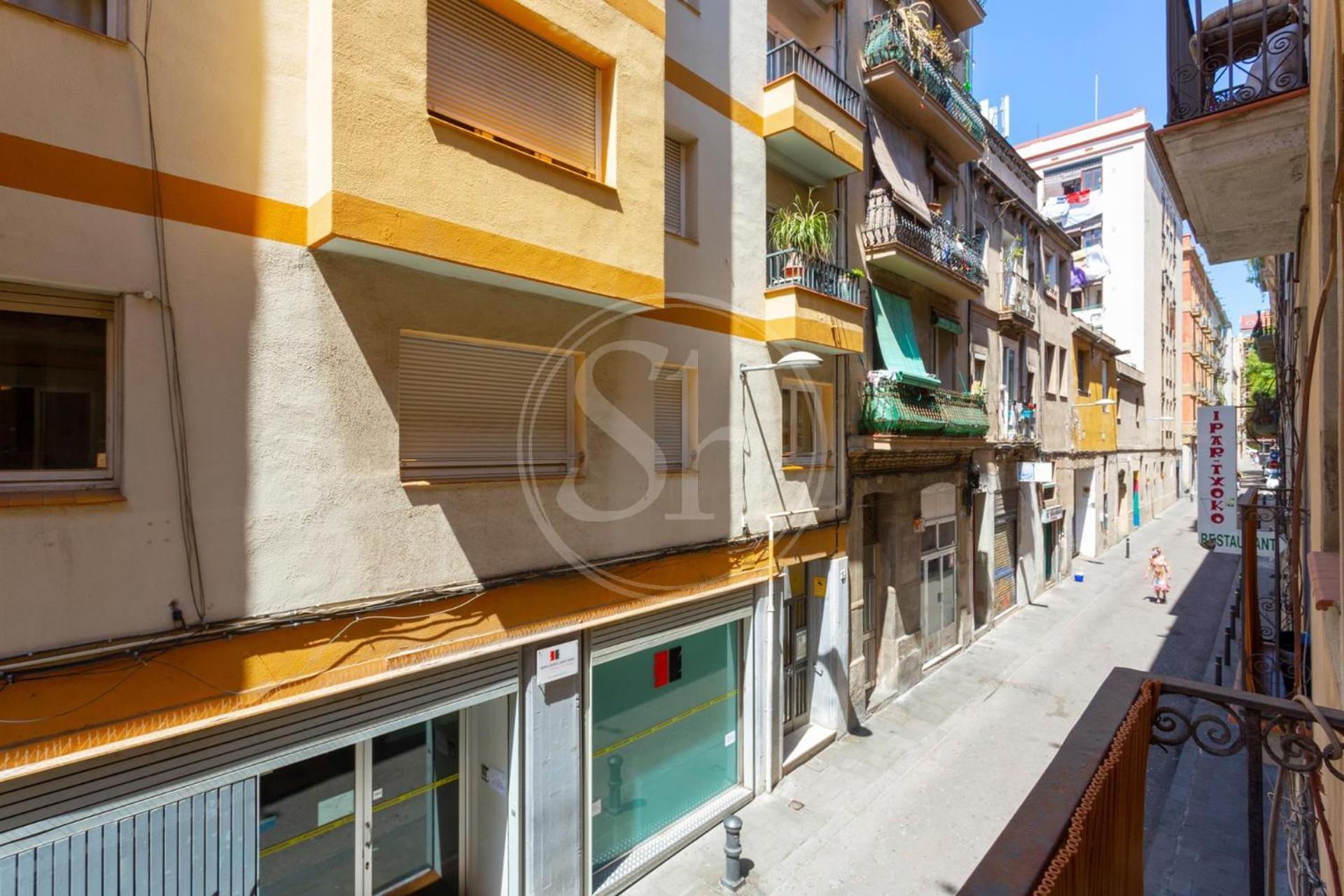 En El Barrio De Gracia Barcelona